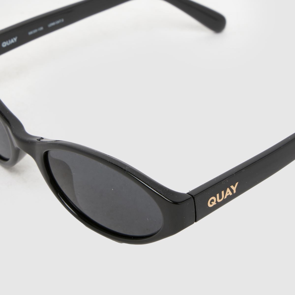 Quay Aura Points Sunglasses in Black Quay Aura Points Sunglasses 4