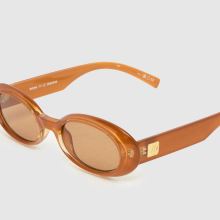 LE SPECS Work It Sunglasses in Tan LE SPECS Work It Sunglasses,3 of 4