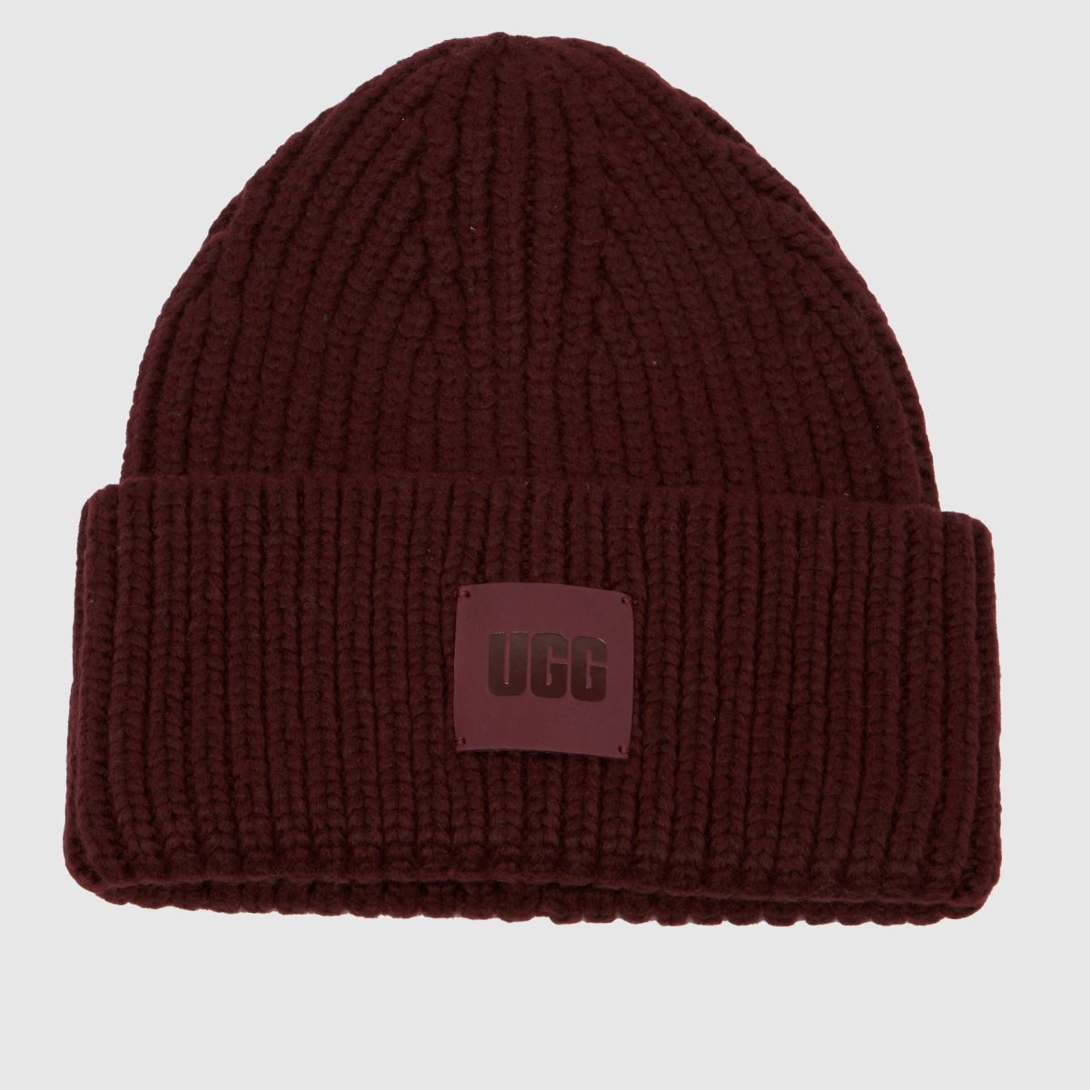 UGG Chunky Rib Beanie in Burgundy