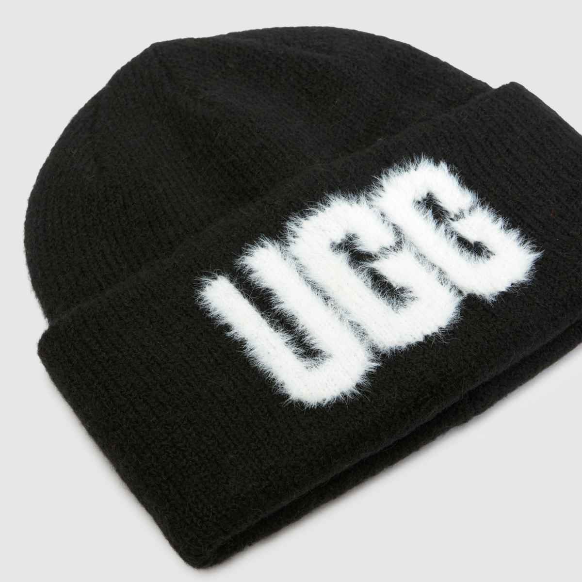 UGG Logo Beanie in Black UGG Logo Beanie 7