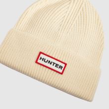 HUNTER BOOTS Acksley Knit Ribbed Beanie in Off-White HUNTER BOOTS Acksley Knit Ribbed Beanie,2 of 4
