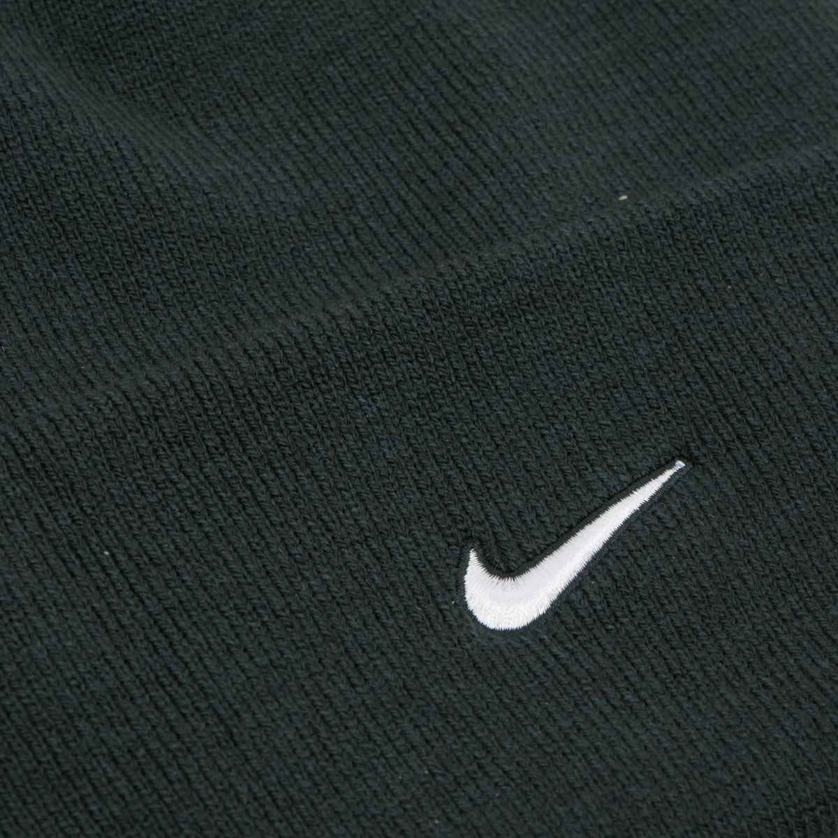 Nike Swoosh Peak Beanie in Grey Nike Swoosh Peak Beanie 4