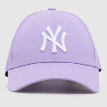 New Era League Essential 9FORTY Cap in Lilac New Era League Essential 9FORTY Cap,1 of 4