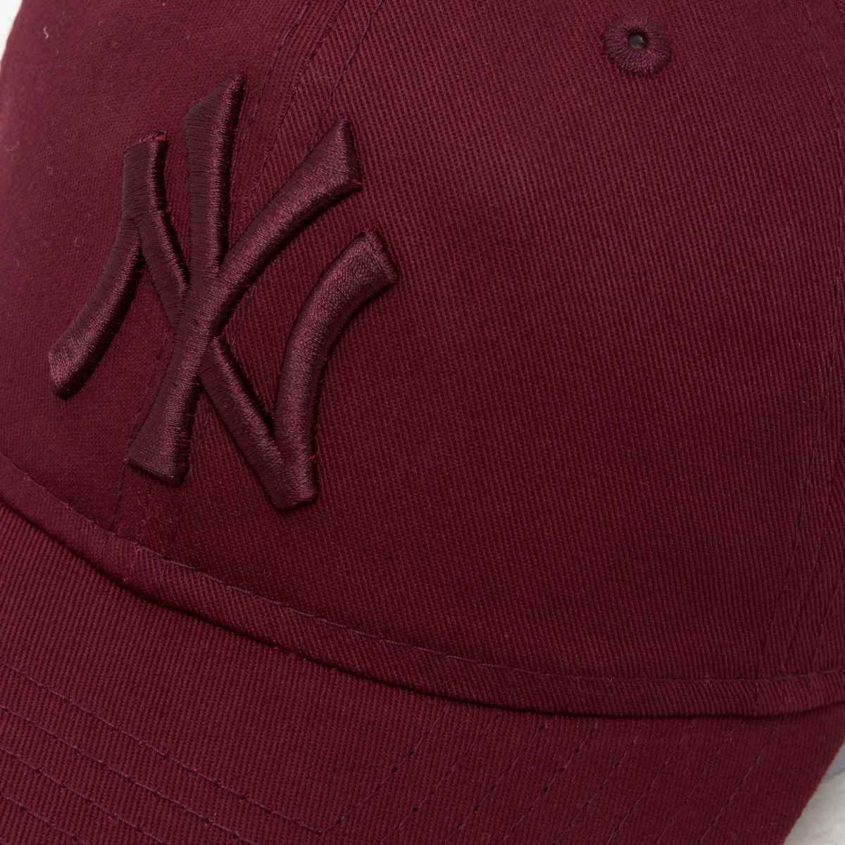 New Era League Essential 9TWENTY Cap in Burgundy New Era League Essential 9TWENTY Cap 4