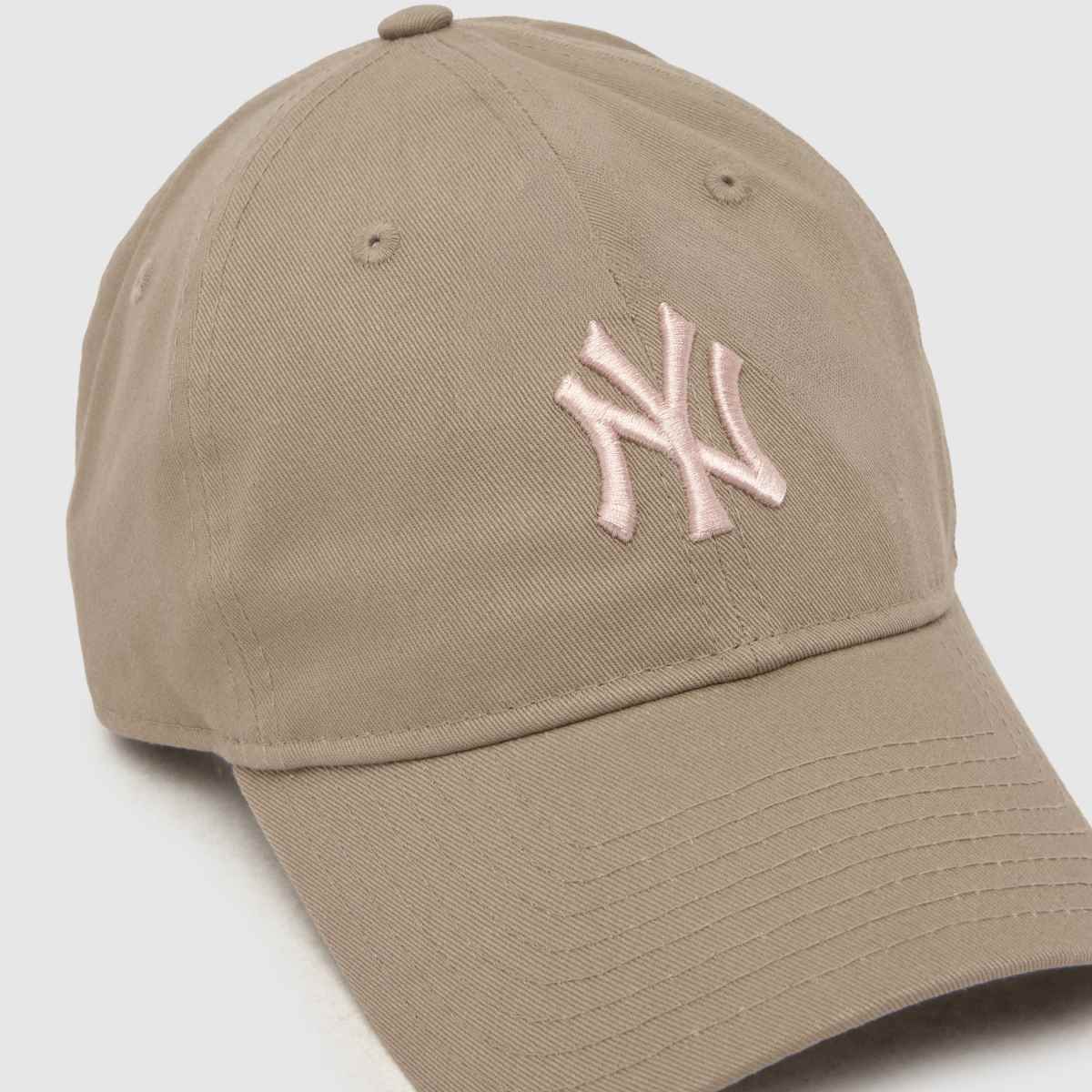 New Era 9TWENTY NY Cap in Beige New Era 9TWENTY NY Cap 1
