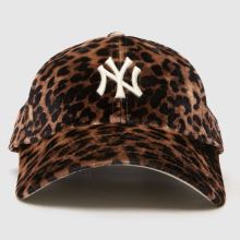 New Era Leopard Velour 9FORTY Cap,1 of 4