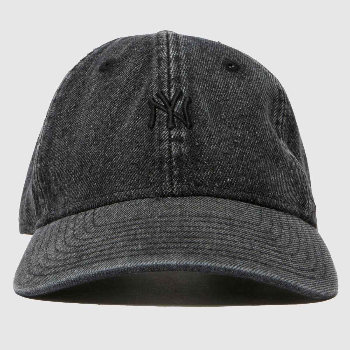 New Era 9TWENTY Cap in Black & Grey, Printed, Denim