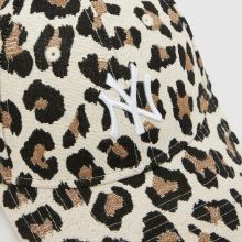 New Era 9FORTY Leopard Midi Cap in Print New Era 9FORTY Leopard Midi Cap,3 of 4