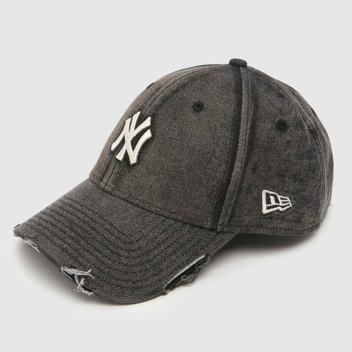 New Era 9FORTY Denim Distressed Cap in Black New Era 9FORTY Denim Distressed Cap 1