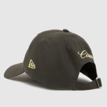New Era 9TWENTY Yankees Slogan Cap in Brown Multi New Era 9TWENTY Yankees Slogan Cap,3 of 4