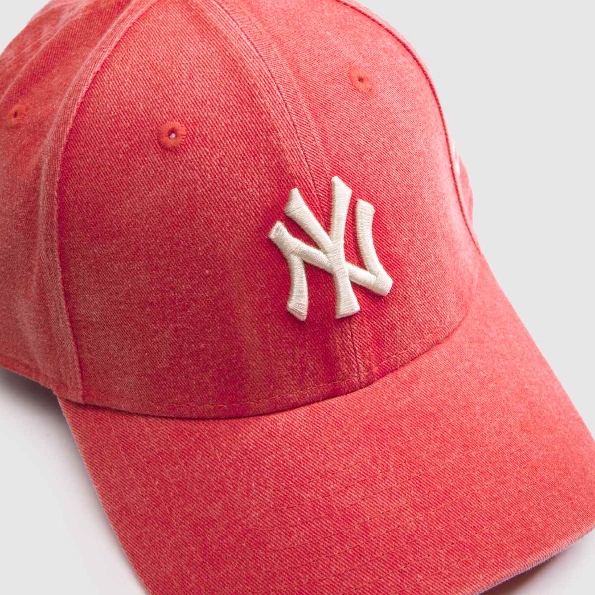 New Era 9FORTY Midi Logo Cap in Red New Era 9FORTY Midi Logo Cap 1