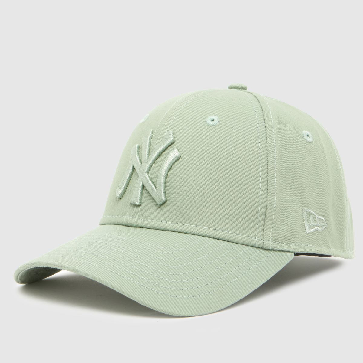 New Era 9FORTY Cap in Light Green New Era 9FORTY Cap 1