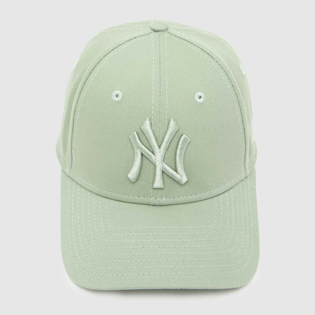 New Era 9FORTY Cap in Light Green New Era 9FORTY Cap 4