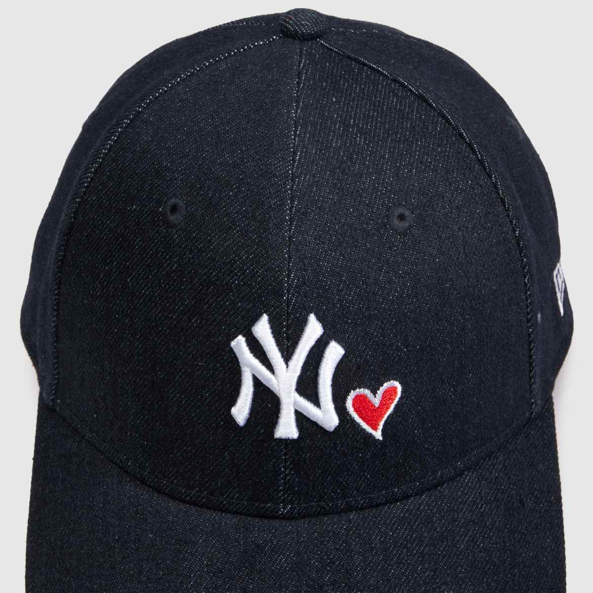 New Era Denim Heart 9FORTY Cap in Navy New Era Denim Heart 9FORTY Cap 4