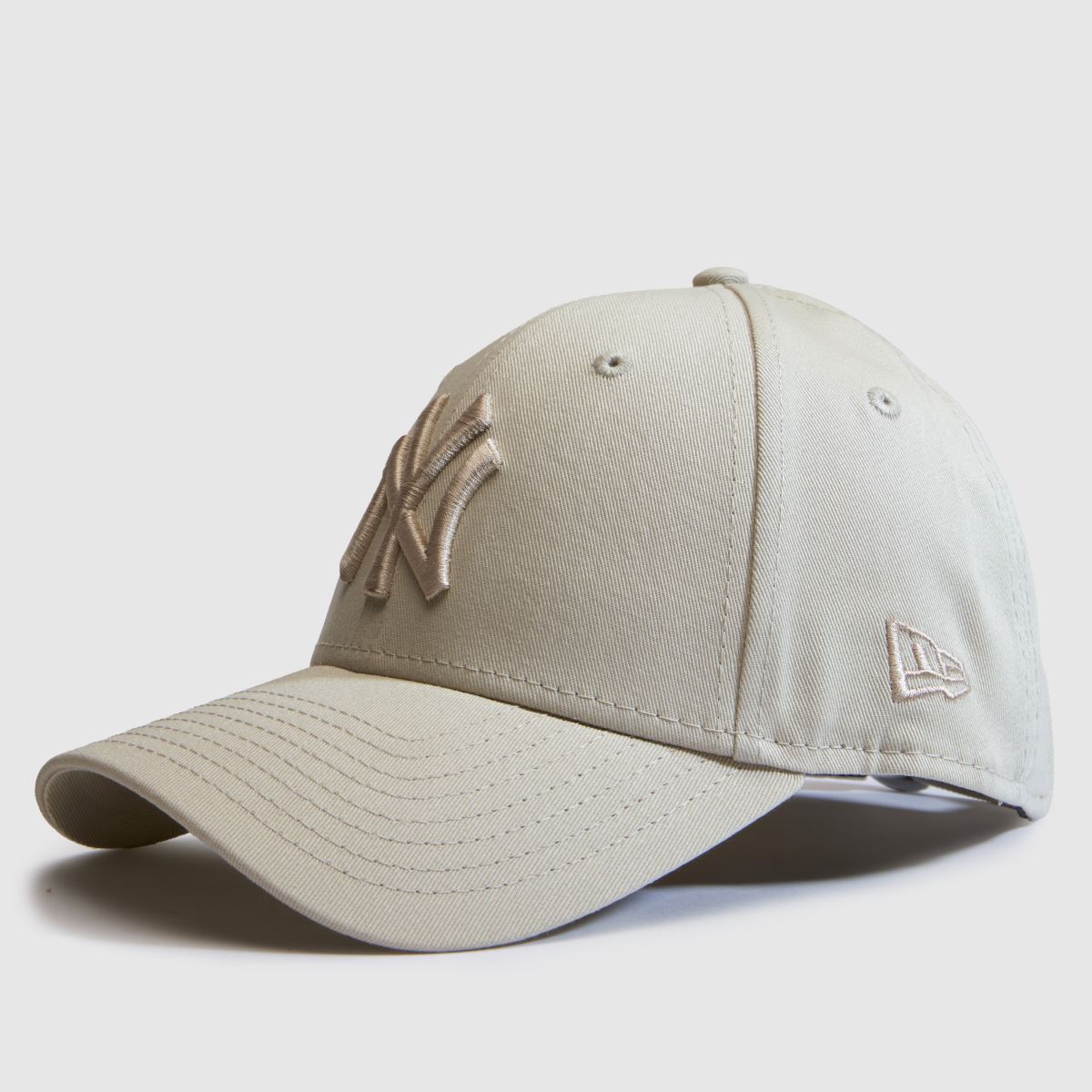 New Era 9FORTY League Essential Cap in Stone New Era 9FORTY League Essential Cap 1