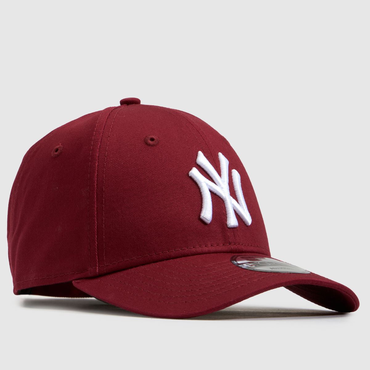 New Era League Essential 9FORTY Cap in Red New Era League Essential 9FORTY Cap 1