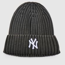 New Era Yankees Beanie,1 of 4