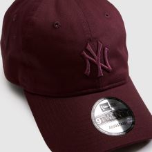 New Era 9TWENTY League Essential Cap in Burgundy New Era 9TWENTY League Essential Cap,2 of 4