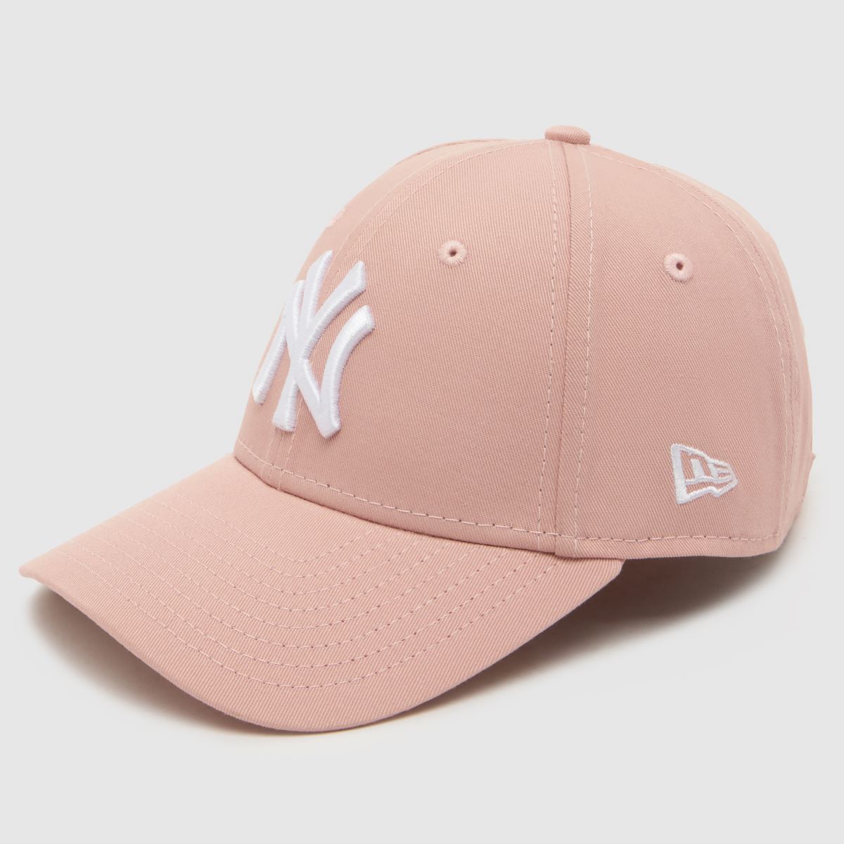New Era 9FORTY League Essential Cap in Pink New Era 9FORTY League Essential Cap 1