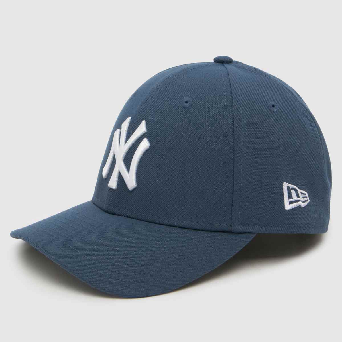 New Era 9FORTY League Essential Cap in Blue New Era 9FORTY League Essential Cap 1
