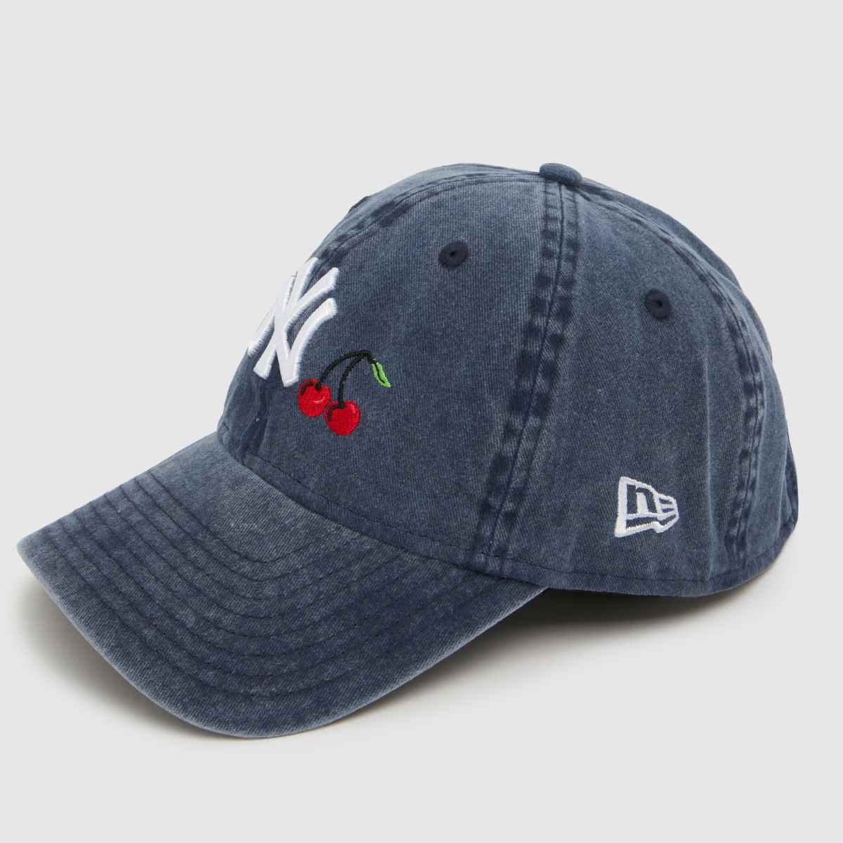 Navy New Era 9TWENTY Yankees Denim Cherry Caps And Hats | schuh