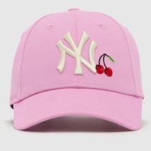 New Era Kids 9FORTY Yankees Cherry Cap,1 of 4