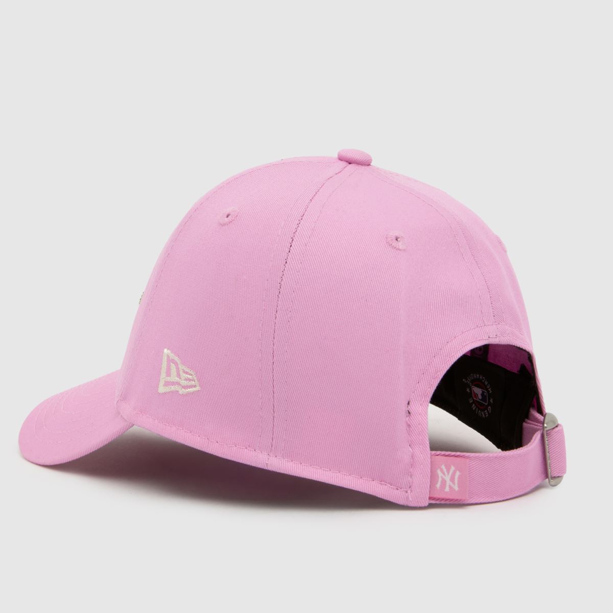 New Era Kids 9FORTY Yankees Cherry Cap in Pink Multi New Era Kids 9FORTY Yankees Cherry Cap 4