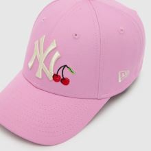 New Era Kids 9FORTY Yankees Cherry Cap,4 of 4