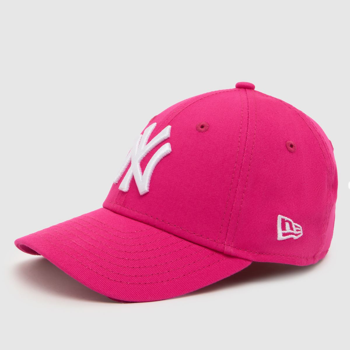 New Era Kids 9FORTY Cap in Pink New Era Kids 9FORTY Cap 1