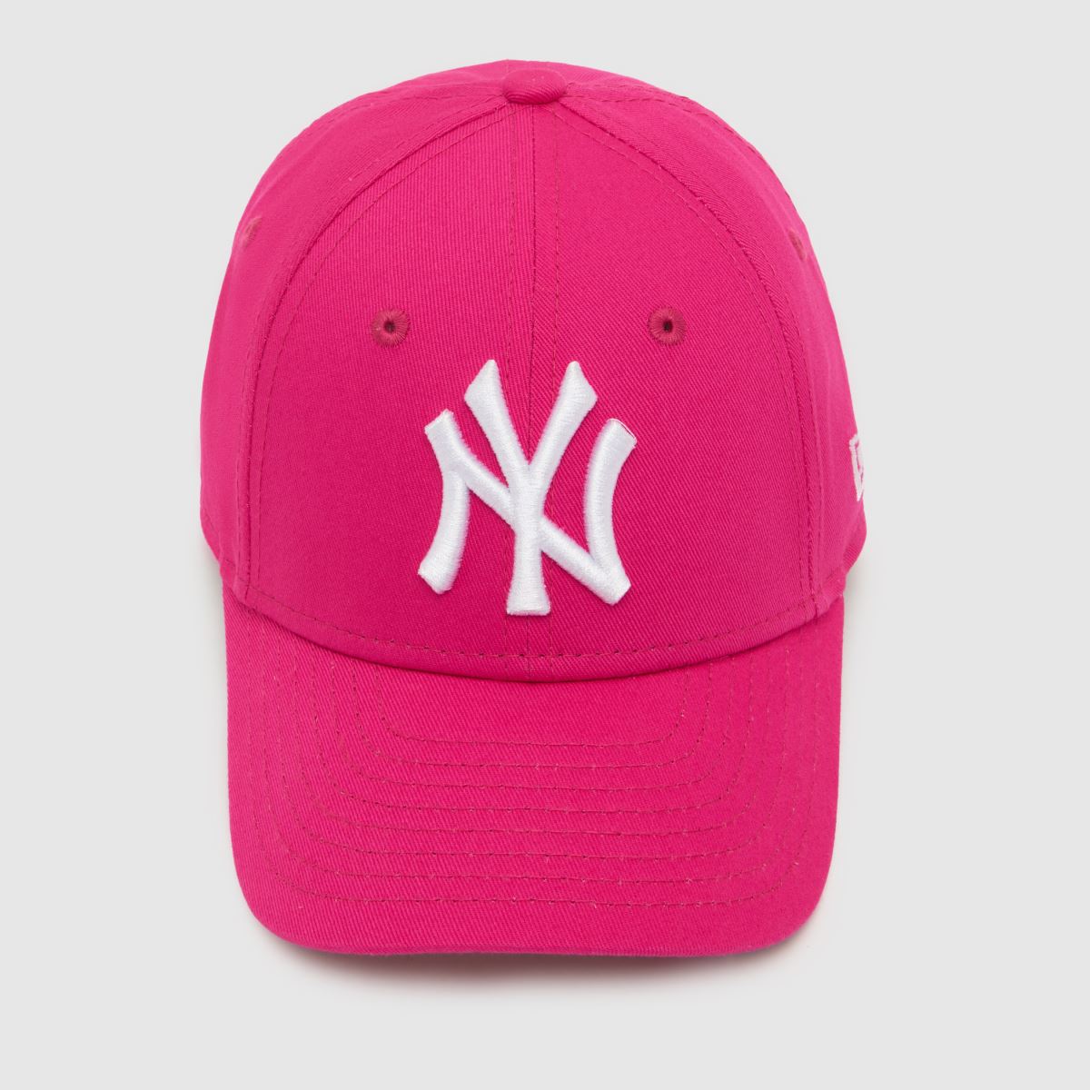 New Era Kids 9FORTY Cap in Pink New Era Kids 9FORTY Cap 7