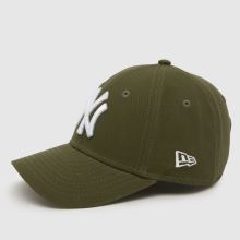New Era 9FORTY Cap in Khaki New Era 9FORTY Cap,2 of 4