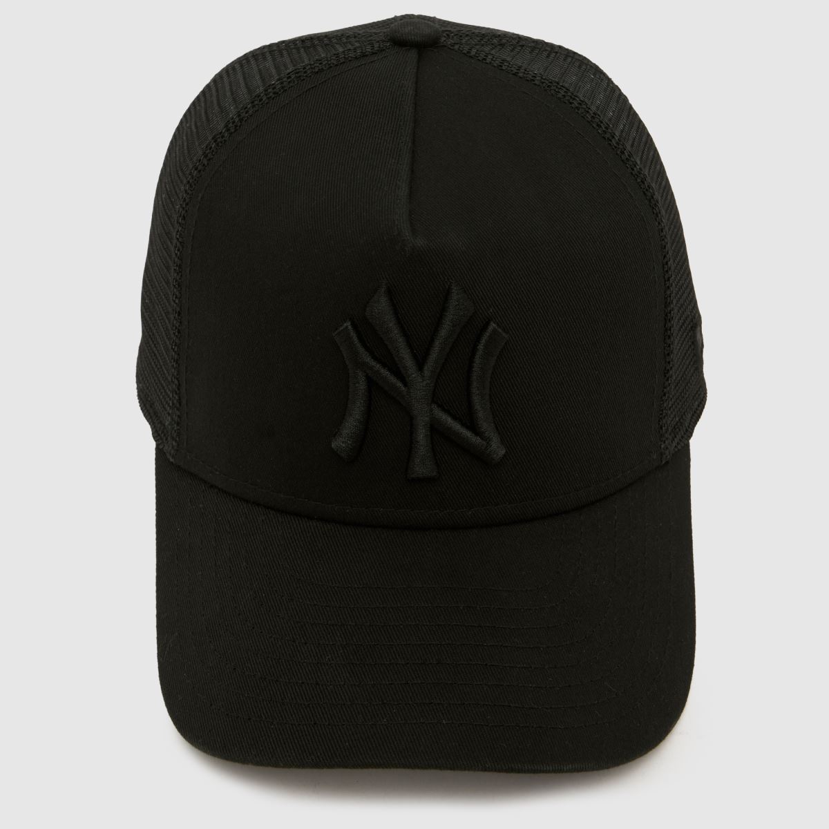 New Era Kids Trucker Cap in Black New Era Kids Trucker Cap 7