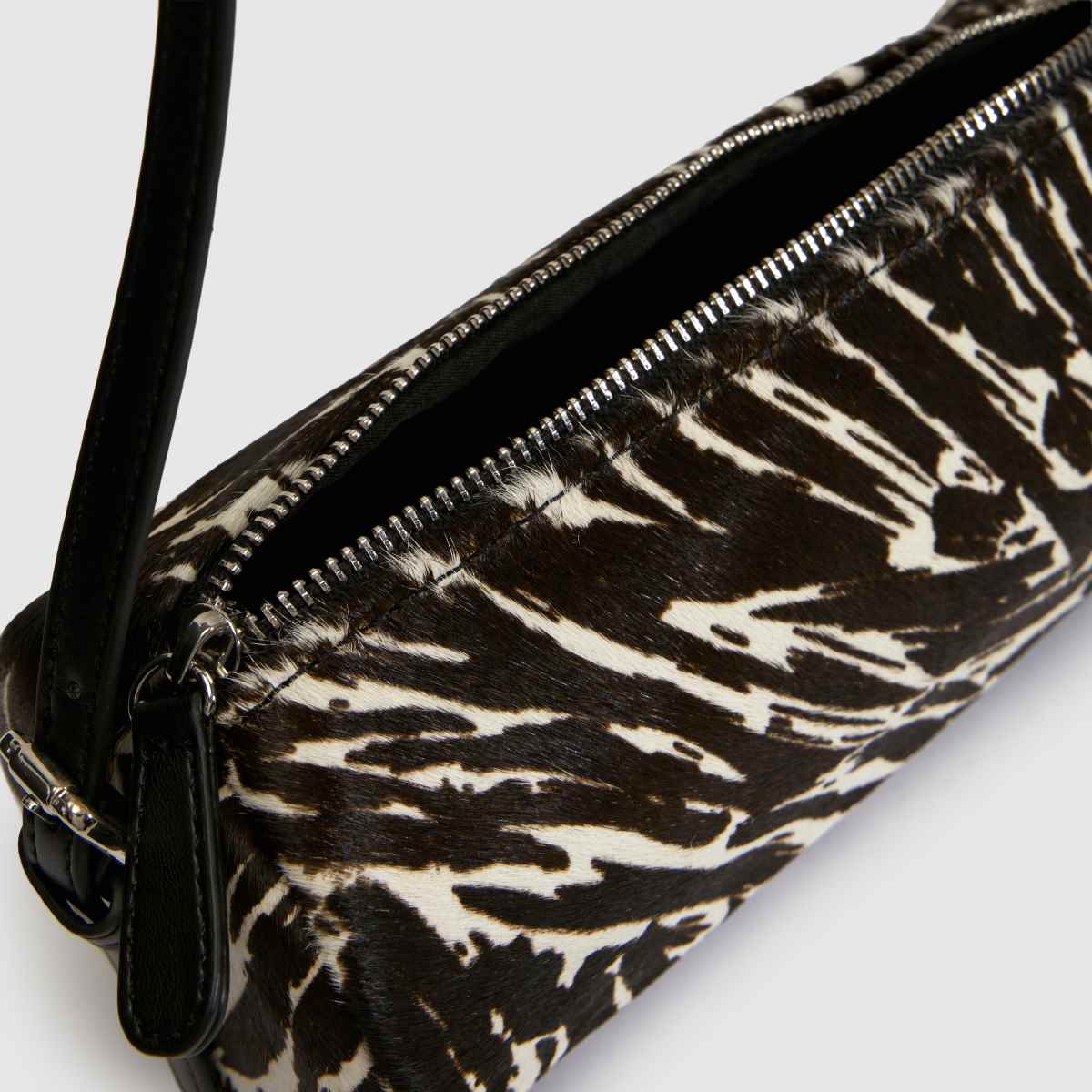 schuh Jaden Zebra Shoulder Bag in Black & White schuh Jaden Zebra Shoulder Bag 7