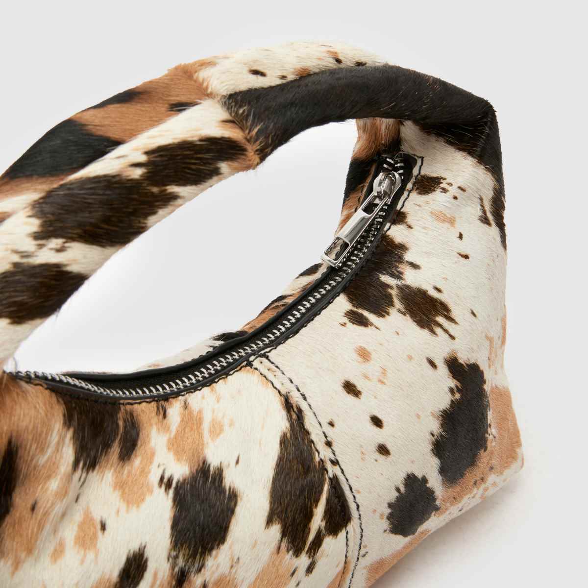 schuh Jazmin Cow Print Leather Bag in Print schuh Jazmin Cow Print Leather Bag 4