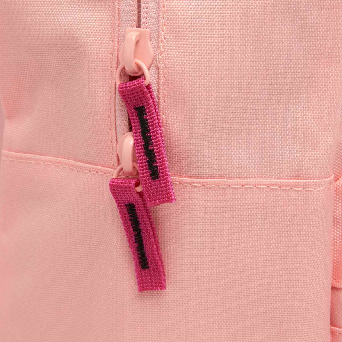 Converse Chuck Patch Backpack in Pink Converse Chuck Patch Backpack 4
