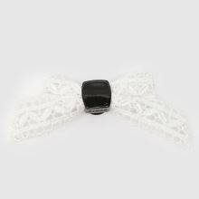 Crocs Jibbitz White Lace Bow,1 of 4