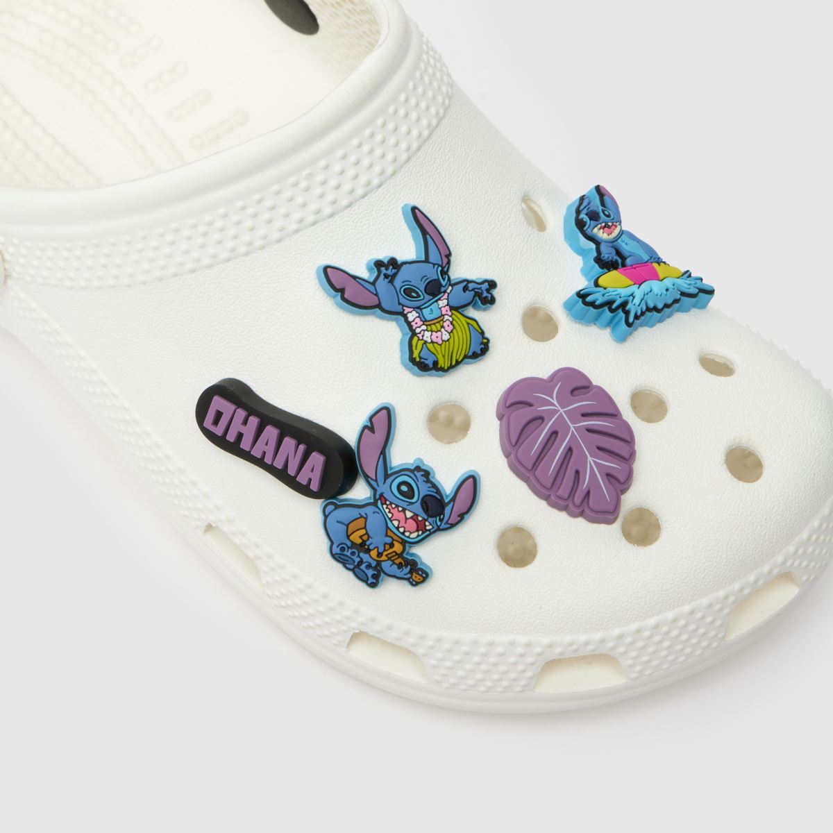 Crocs Jibbitz Stitch Tropical 5PK in Multi Crocs Jibbitz Stitch Tropical 5PK 7