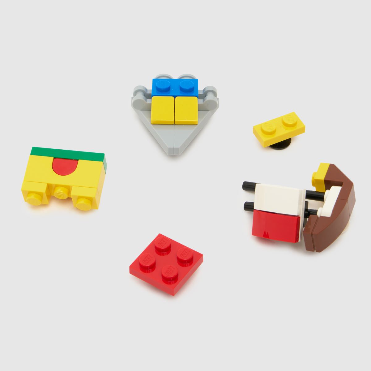 Crocs Jibbitz Lego 5 Pack in Multi Crocs Jibbitz Lego 5 Pack 1