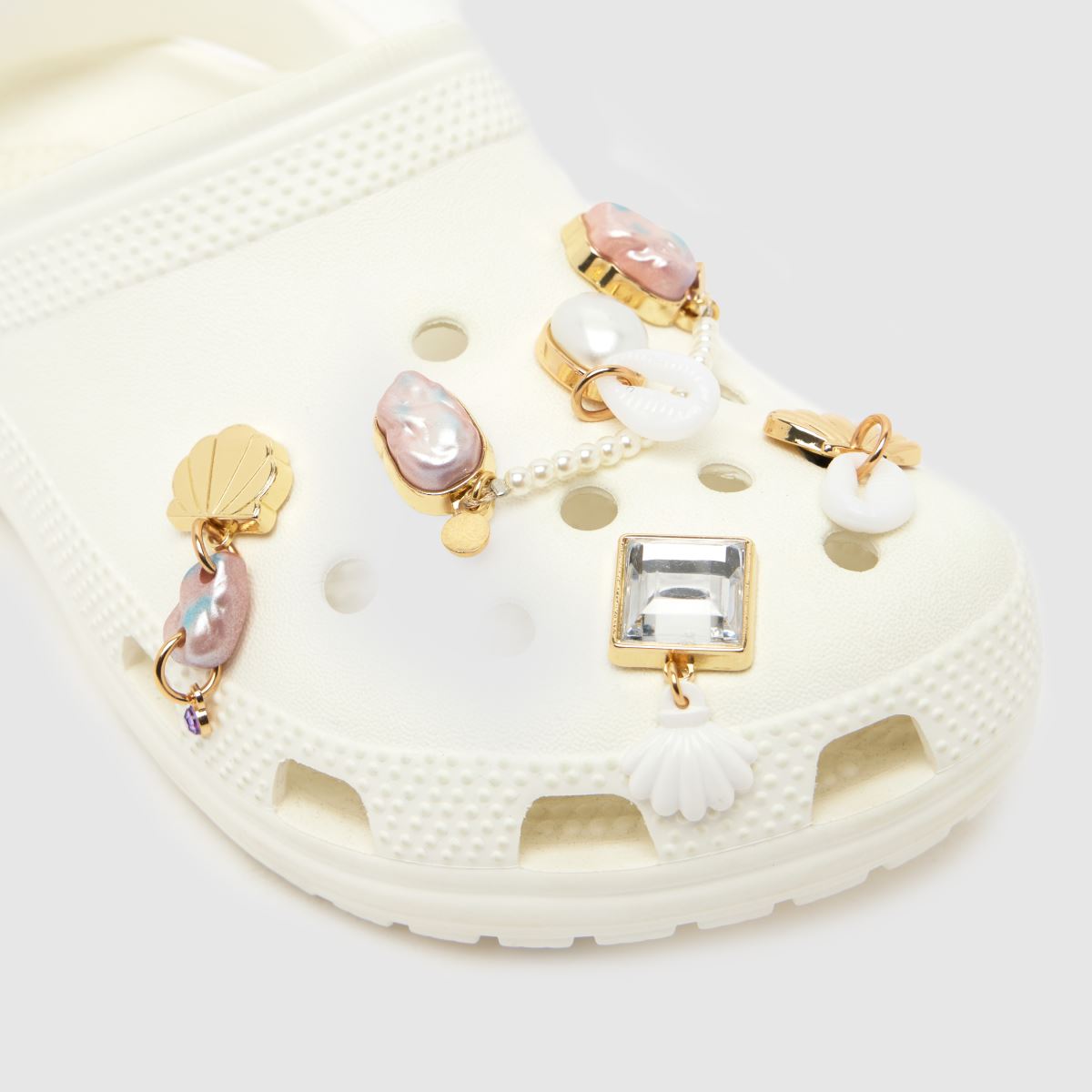 Crocs Jibbitz Elevated Pearl 5 Pack in Multi Crocs Jibbitz Elevated Pearl 5 Pack 7