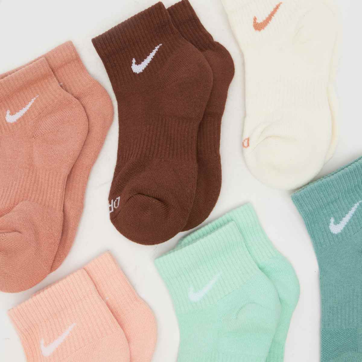 Nike Kids Everyday Ankle Sock 6 PK in Multi Nike Kids Everyday Ankle Sock 6 PK 1