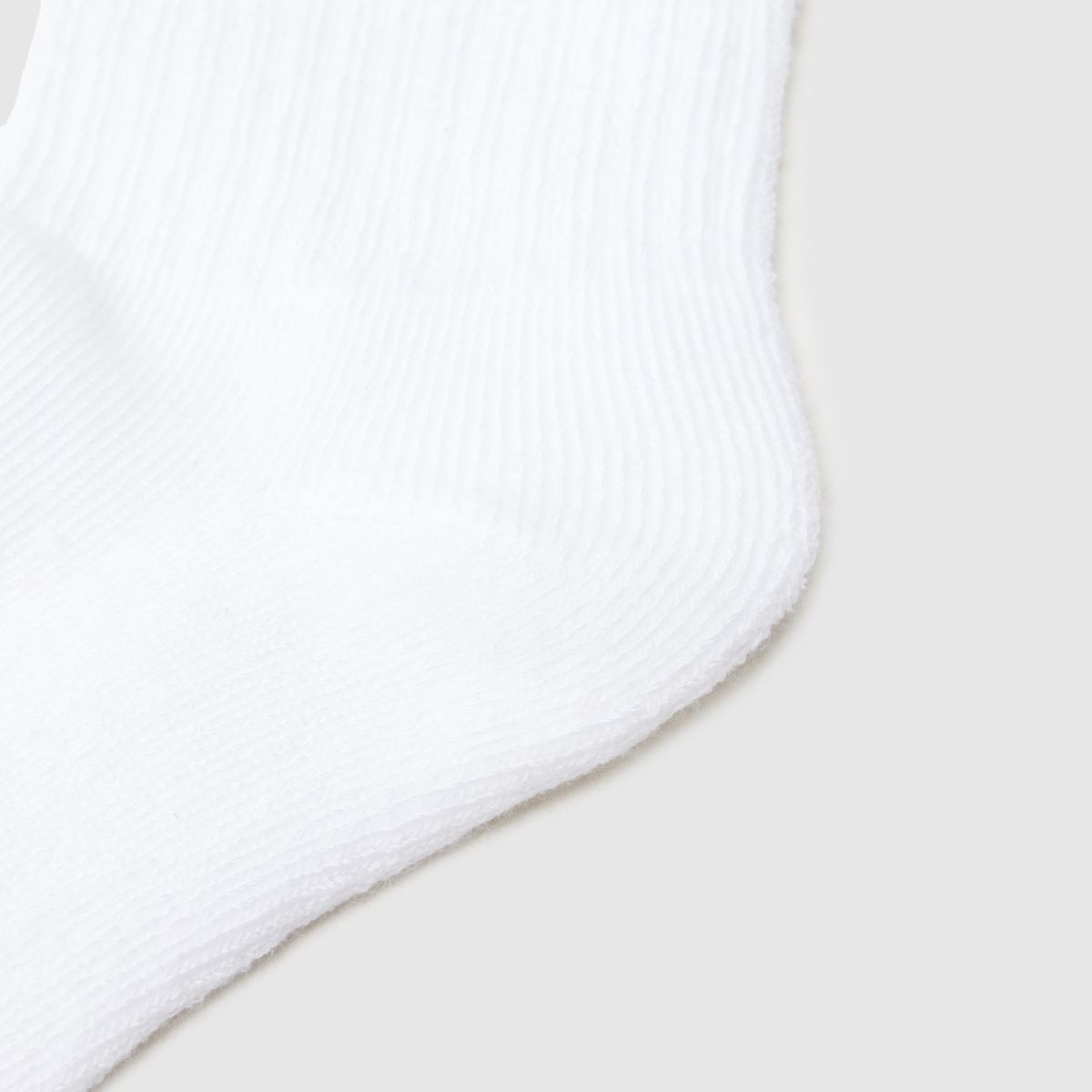 Nike Kids Basic Crew Socks 3 Pack in White Nike Kids Basic Crew Socks 3 Pack 7