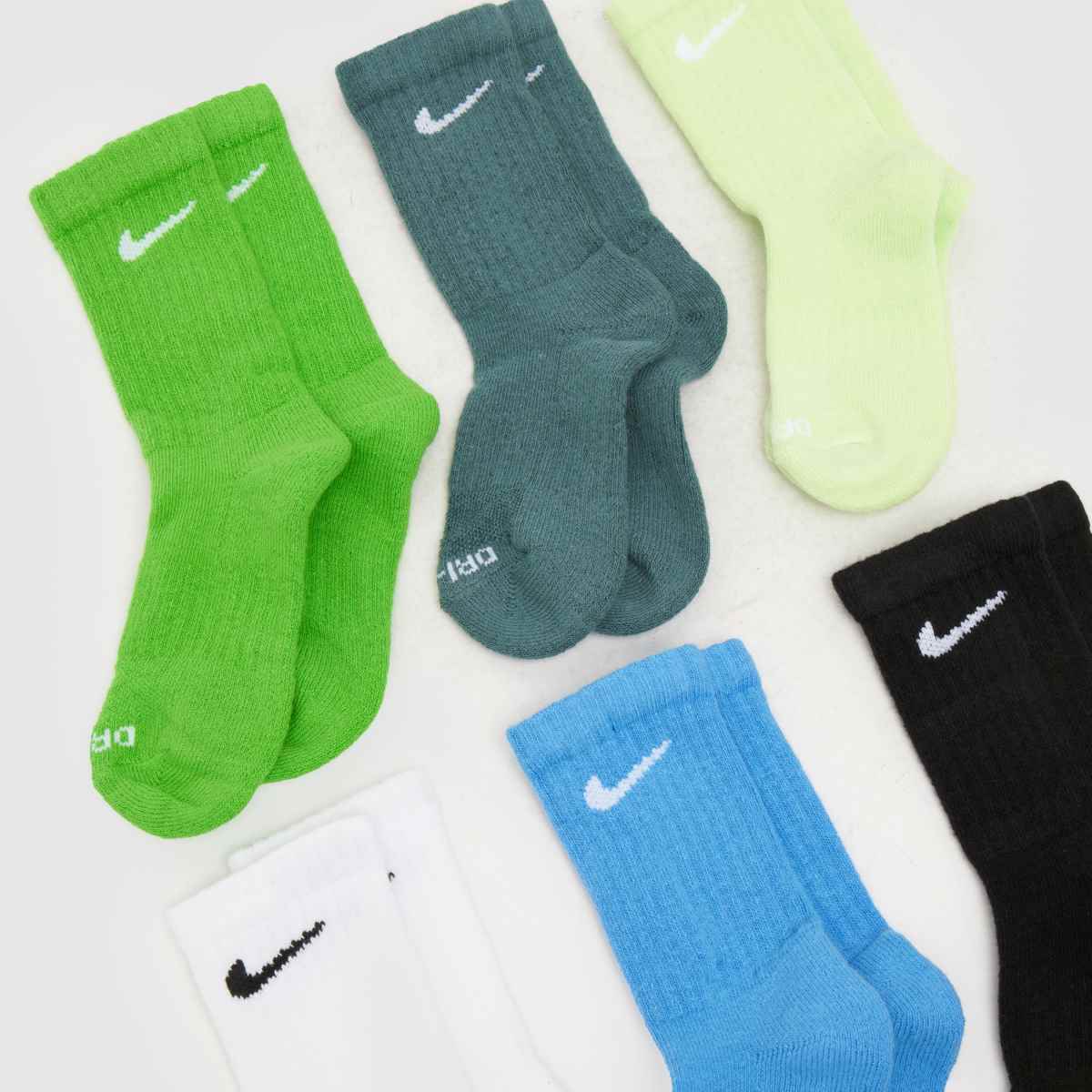 Nike Kids Crew Sock 6 Pack in Multi Nike Kids Crew Sock 6 Pack 1