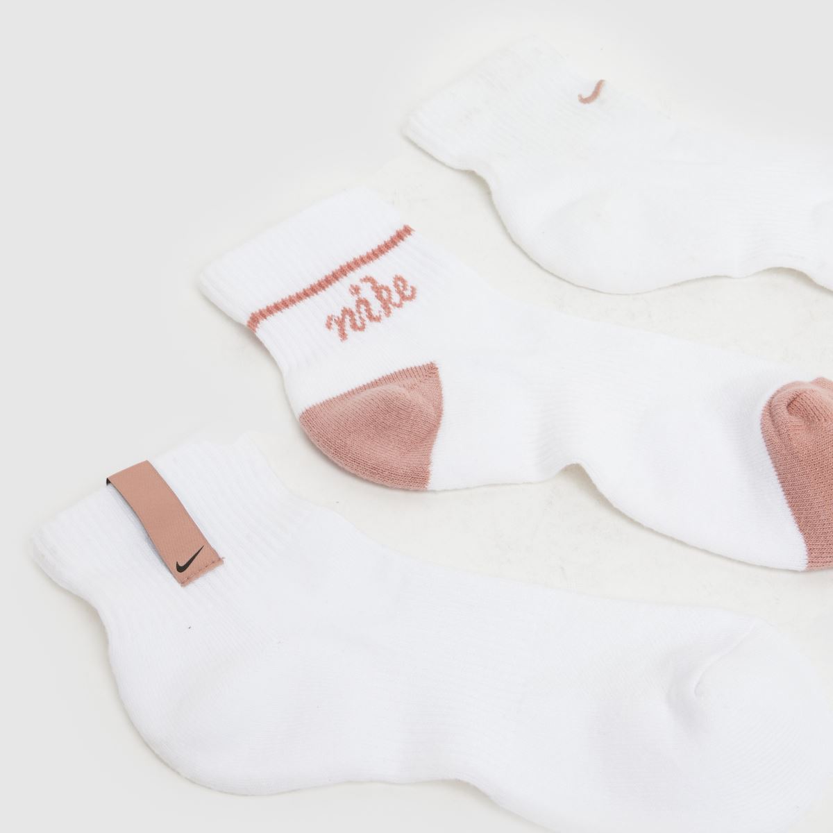 Nike Everyday Ankle Socks 3 PK in Multi Nike Everyday Ankle Socks 3 PK 1
