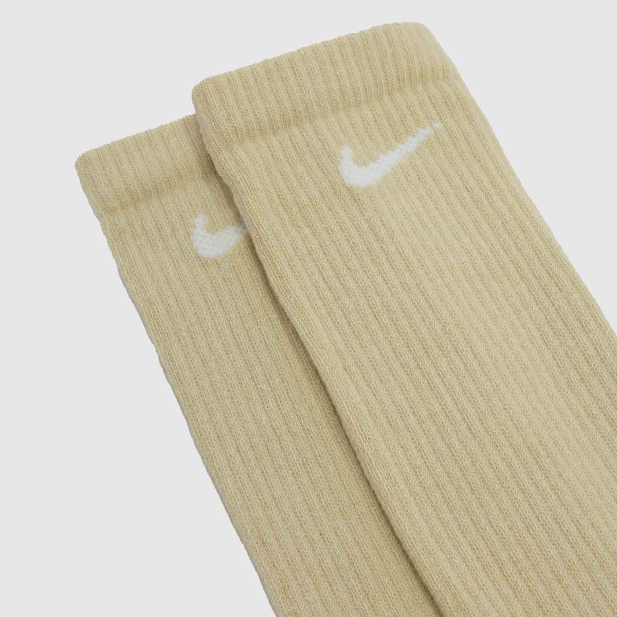 Nike Everyday Plus Crew Socks 6 PK in Multi Nike Everyday Plus Crew Socks 6 PK 1
