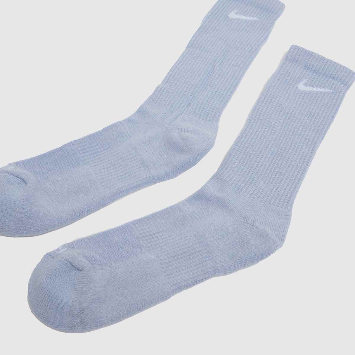 Nike Everyday Plus Crew Socks 6 PK in Multi Nike Everyday Plus Crew Socks 6 PK 4