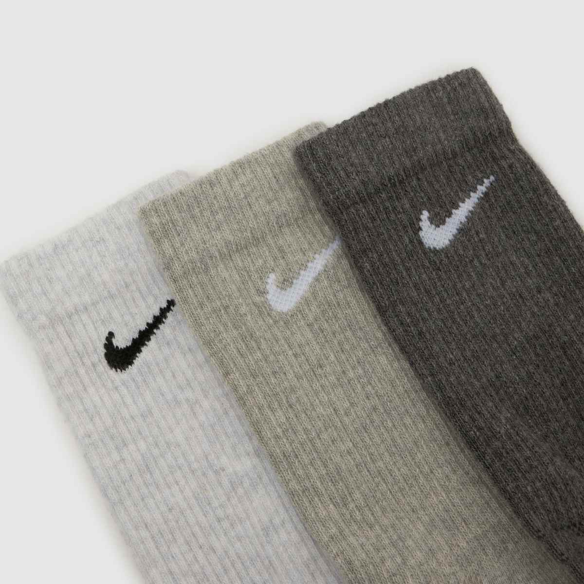Nike Everyday Crew Socks 6 Pack in Multi Nike Everyday Crew Socks 6 Pack 4