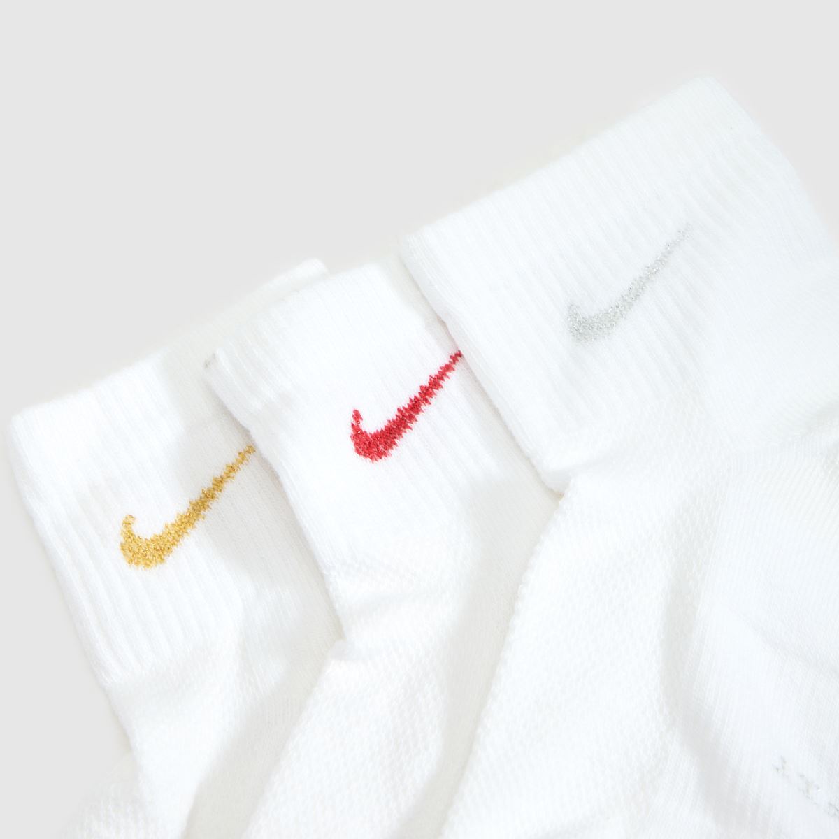 Nike Metallic Ankle Socks 3pk in White Multi Nike Metallic Ankle Socks 3pk 1
