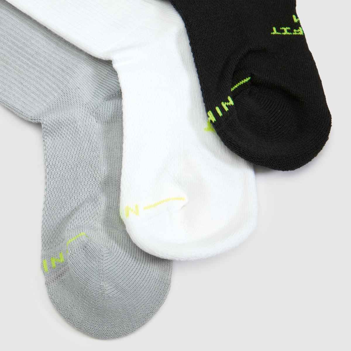 Nike Everday Crew Socks 3PK in Black Multi Nike Everday Crew Socks 3PK 4