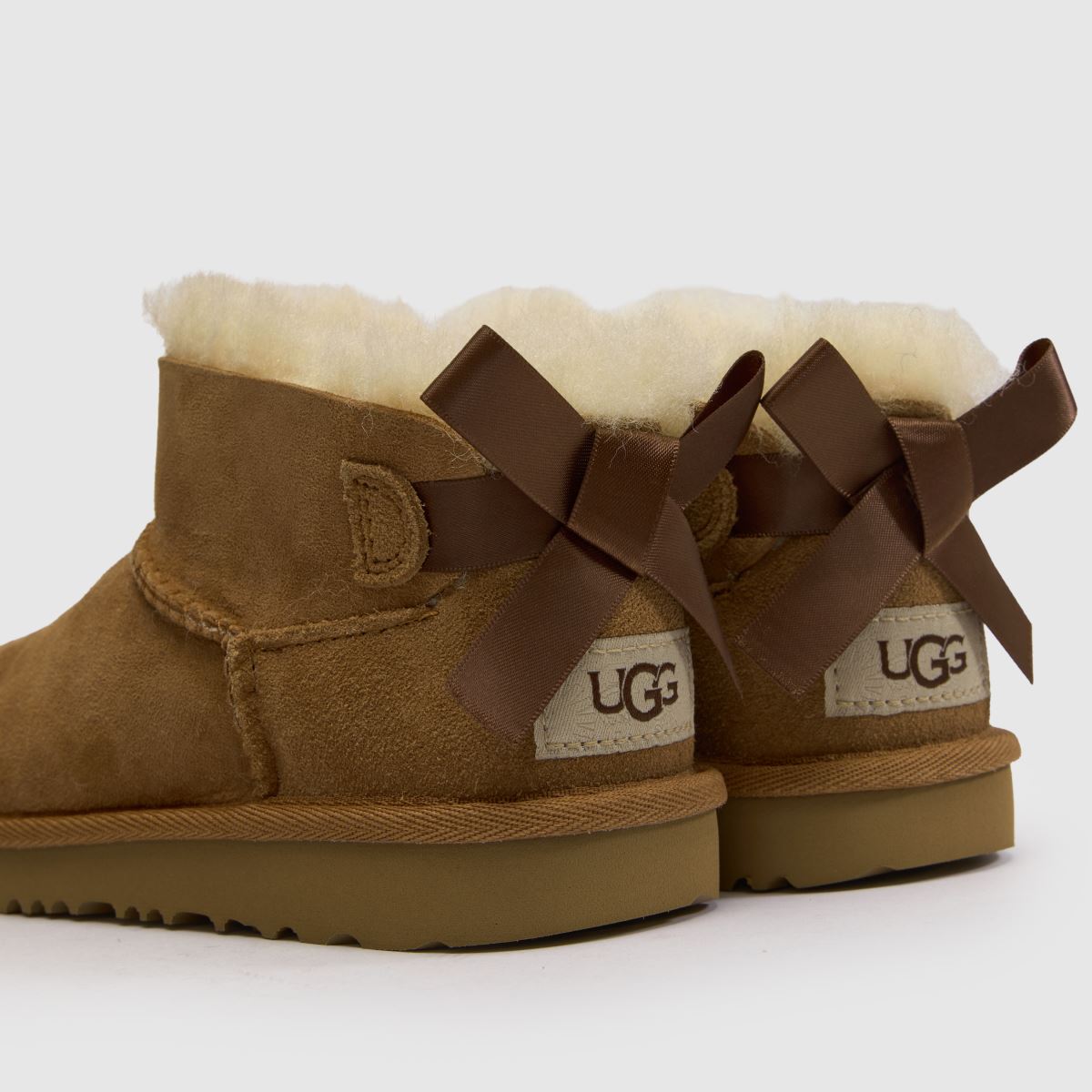 UGG Ultra Mini Bailey Bow Girls Junior in Chestnut UGG Ultra Mini Bailey Bow 7