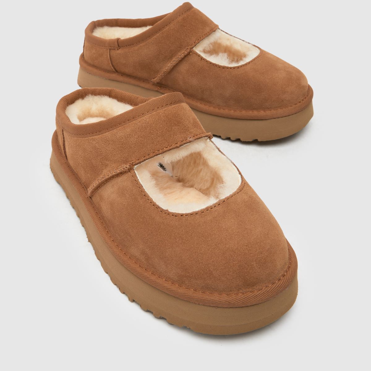 シューズ・サンダルその他 UGG Mary Jane Le Bea in chestnut colour UGG Mary Jane Le Bea in chestnut colour | TheDoubleF